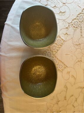 Set of 2 aluminum nut Bowls